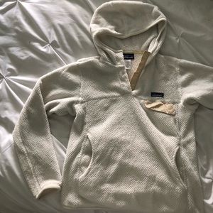 Patagonia Tops - Women’s Patagonia hooded fleece Patagonia Tops - Women’s Patagonia hooded fleece